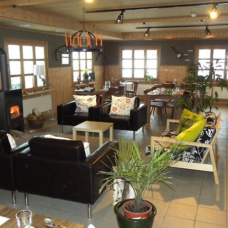Hotel Restaurant Walliser Sonne Reckingen Esterno foto